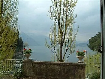 Torretta Pensjonat Varenna